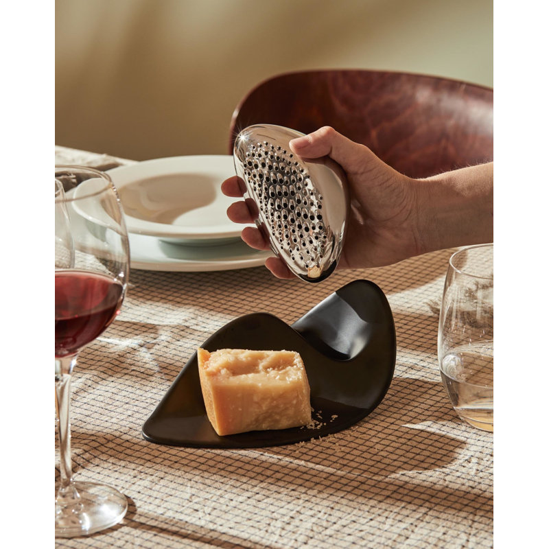 Forma Cheese Grater