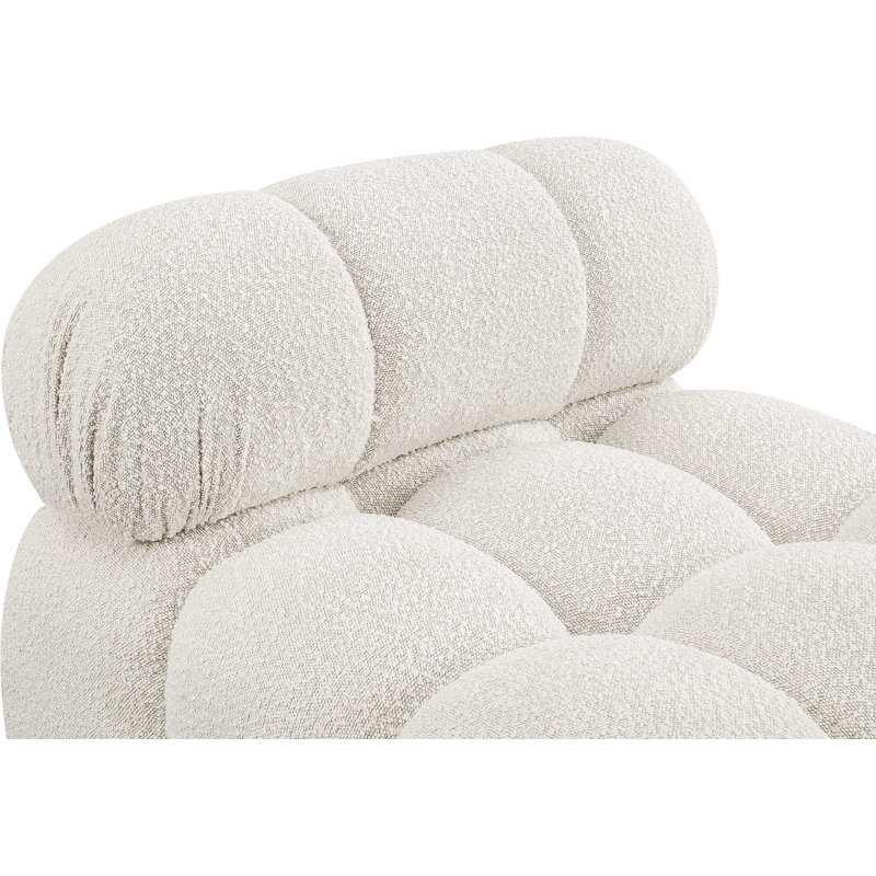 Ames 34 de large, Tissu crème bouclé
