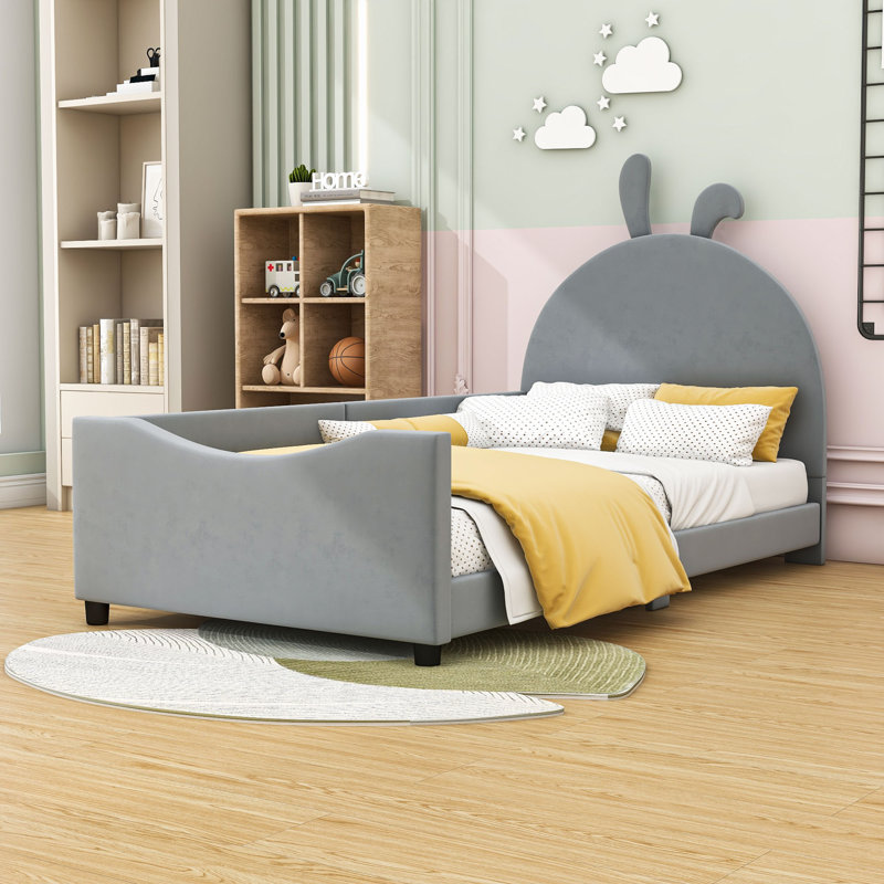 Allinah Upholstered Platform Bed, Gray
