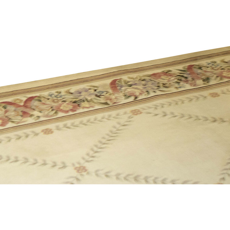 Hand Knotted Area Rug in Ivory