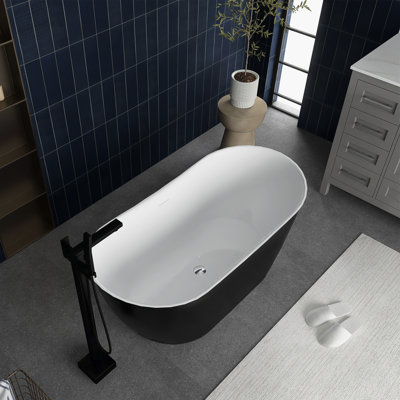 x Freestanding Soaking Plastic / Acrylic Bathtub