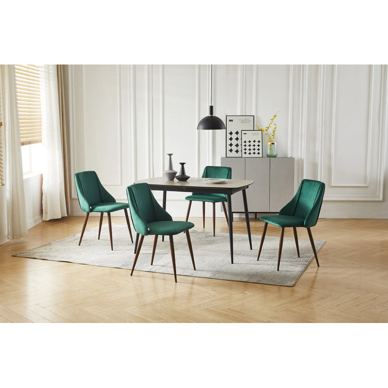 Table de salle à manger 5 pièces pour salle à manger de 47 po à 62 po avec table en bois aggloméré et table en métal avec 4 chaises rembourrées