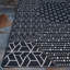 Tapis d'intérieur / extérieur noir tissé à plat à motif géométrique Griess-1314805909