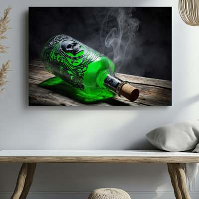 Toile une bouteille de verre frappante, sa surface ornée de motifs tourbillonnants complexes et un crâne proéminent encastré dans une toile