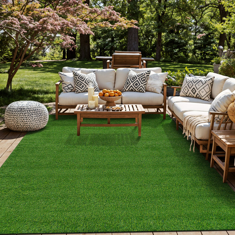 Tapis de gazon artificiel imperméable intérieur / extérieur Brittannie, Rectangle 7 pi 10 po x 10 pi
