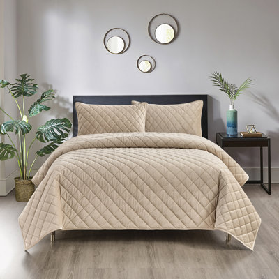Ensemble de courtepointe en velours taupe Pointehaven