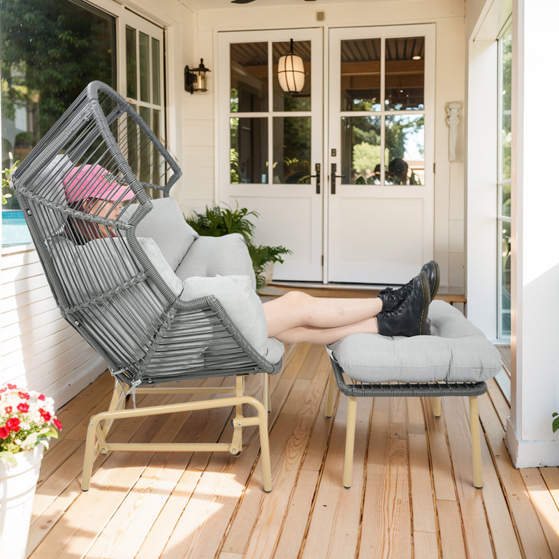 Fauteuil pivotant avec coussin et repose-pieds Swing, Brun / Gris, Light Gray