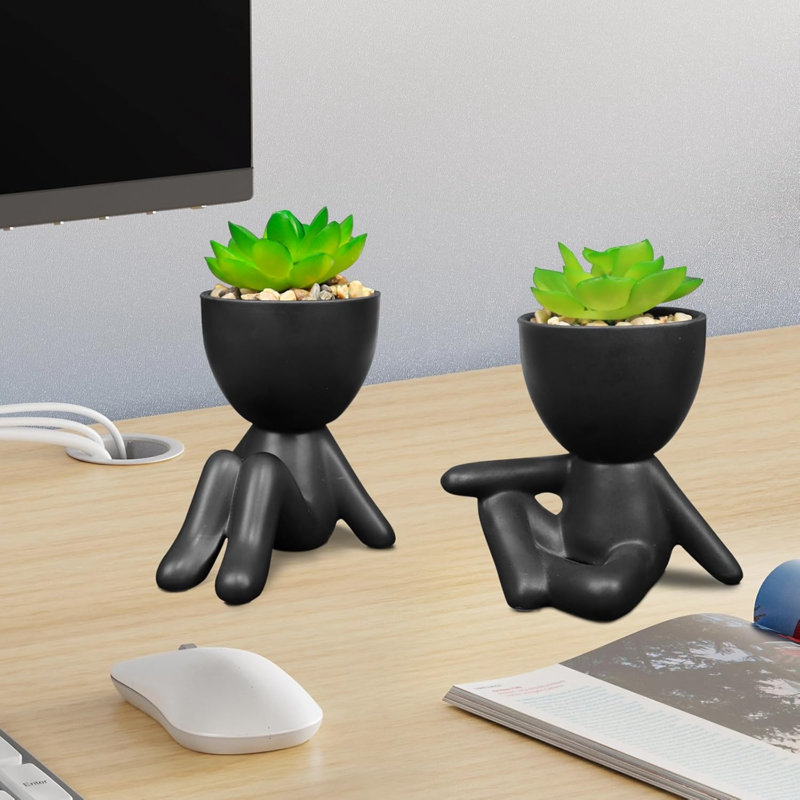Paquet de 4 plantes artificielles mignonnes noires, plantes grasses artificielles avec pots créatifs en forme d'humain, mini plantes de bureau en pot pour le bureau de la tablette de salle de bain (noir mat)