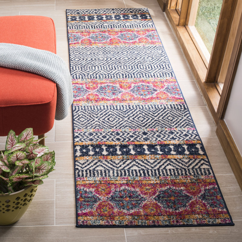 Tapis bleu marine / ivoire à motif géométrique Felty, Tapis de couloir 2 pi 3 po x 18 pi