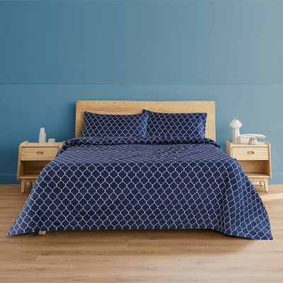 Boston Linen Co. Quatrefoil Sheet Set White Linen Co. 100% Microfiber Luxury Ultra Soft 80 GSM Quatrefoil Sheet Set
