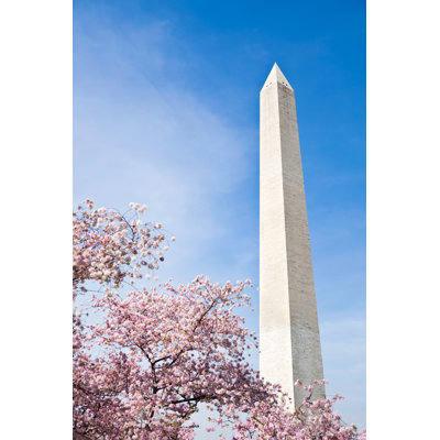 " Washington Monument " by Eurobanks