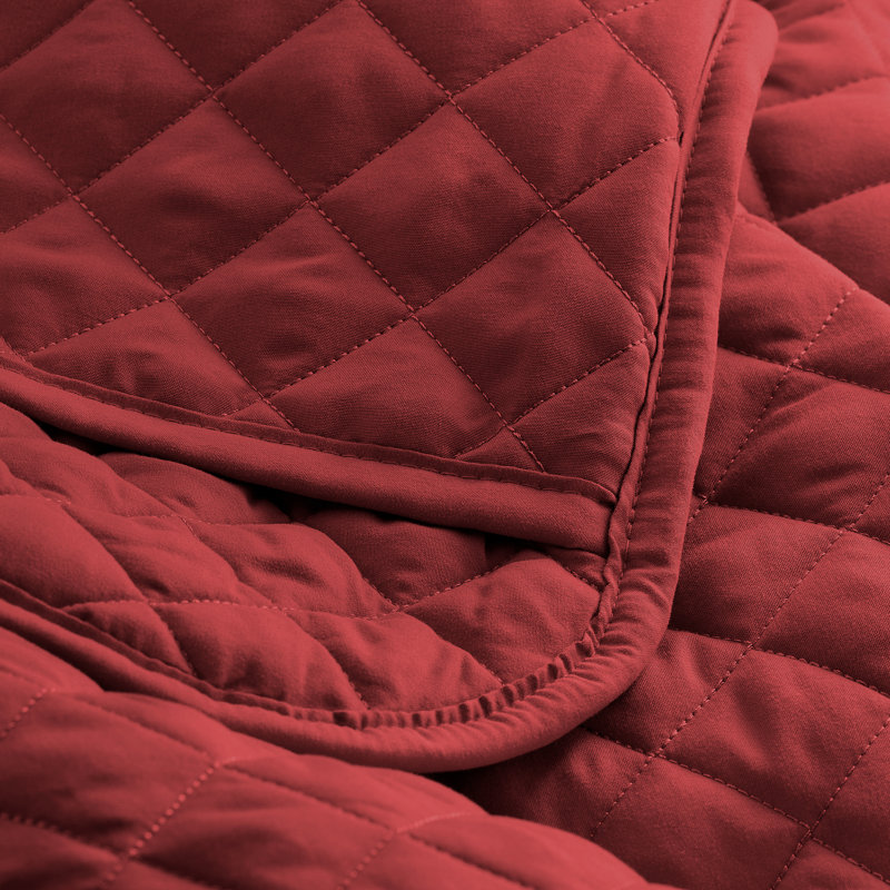 Red Twin Diamond Stitched Microfiber Quilt Set