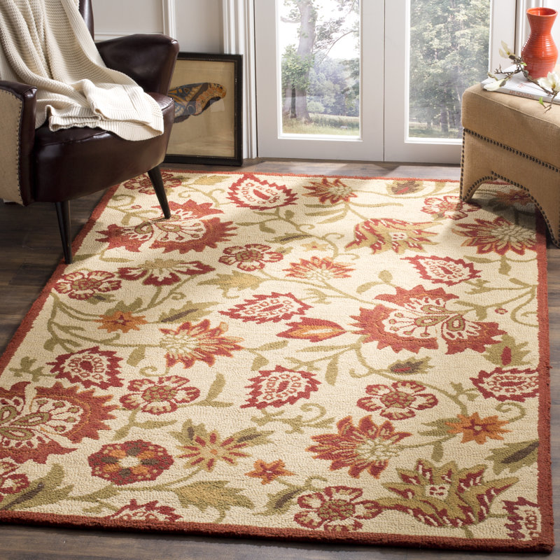 Emrick Blossom Hand Hooked Wool Floral Rug, Rectangle 8' x 10'