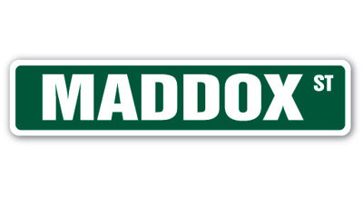 Plaque de rue Maddox en plastique robuste 4 po x 18 po