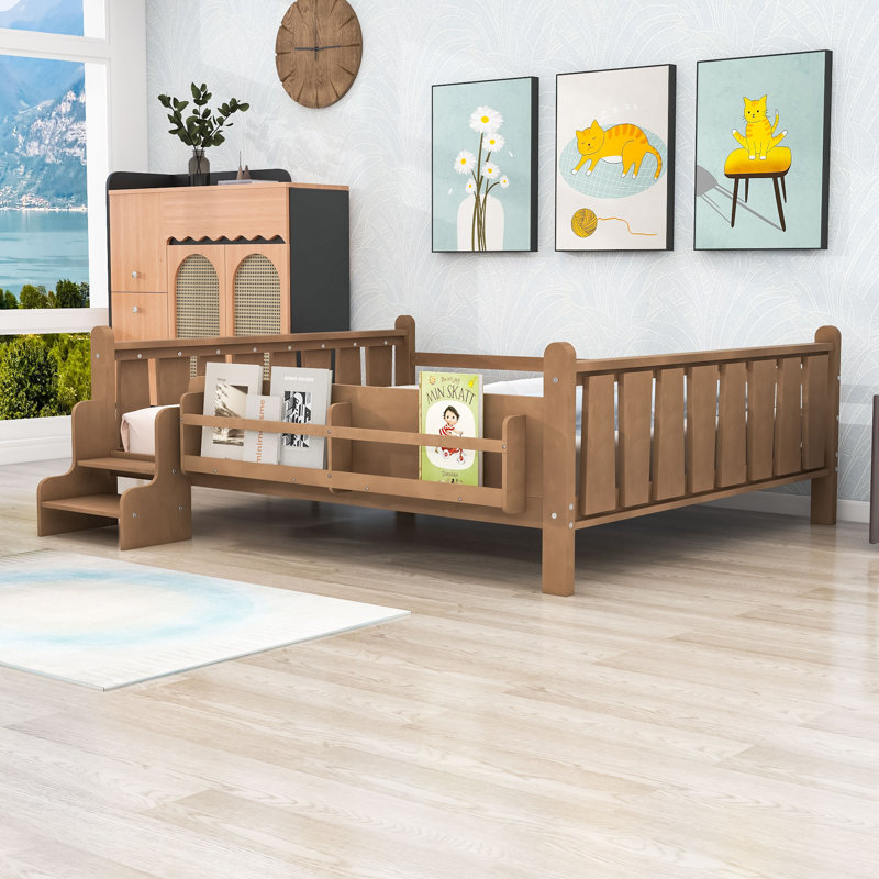 Grand lit plateforme en bois avec bibliothèques et garde-corps, Natural