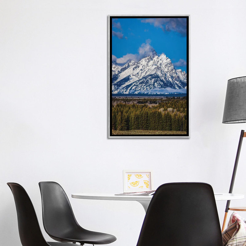 Grand Teton Mountain Range III - reproduction d'art murale - toile encadrée, H 40 po x l 26 po, Argent argent