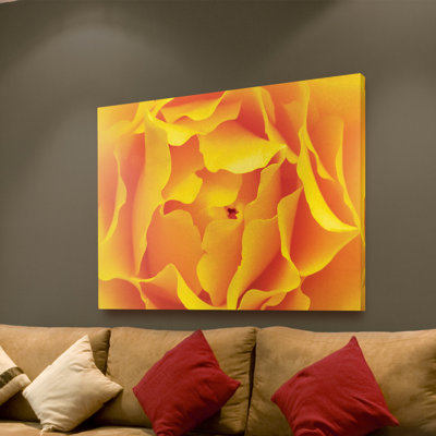 « hypnotic yellow yellow rose », reproduction de photo sur toile tendue encadrée