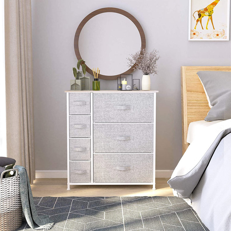 Commode 7 tiroirs Callie-Bell, Gris clair