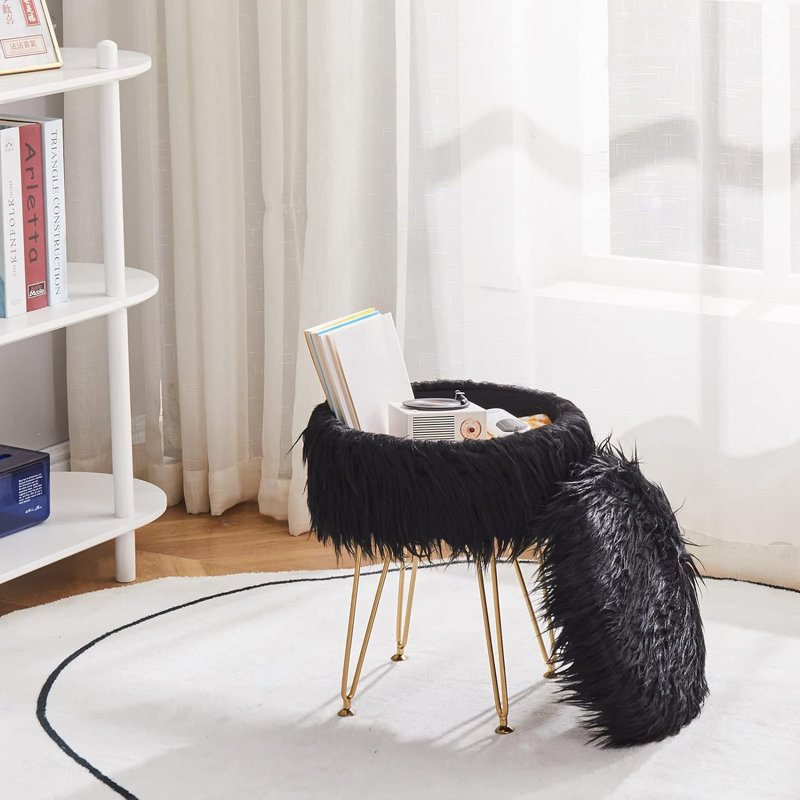 Velvet Ottoman, Black