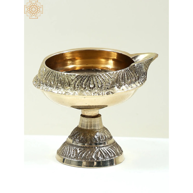 Laiton Kubera Diya avec support, H 1,5 po x l 1,70 po x P 1,85 po