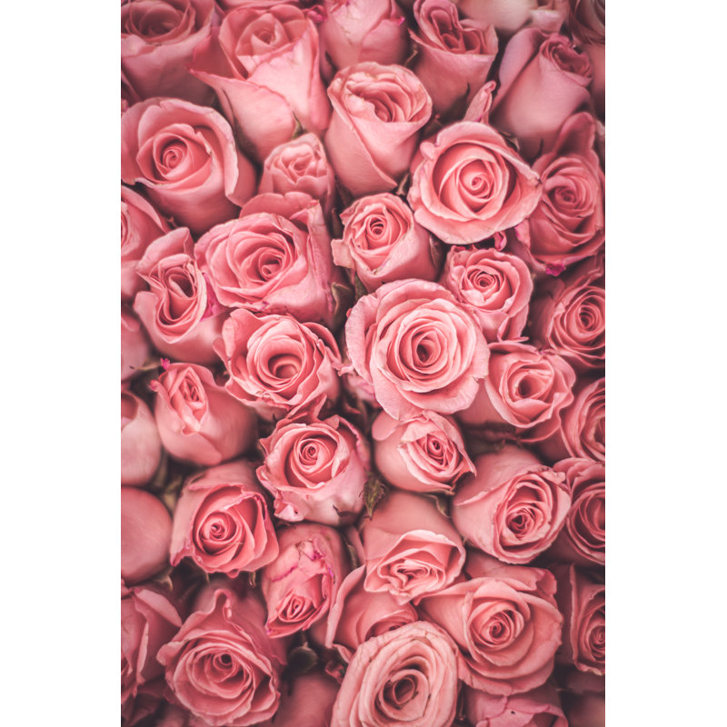 Cadre complet de roses par Supawadee Vongsasiripat, H 36 po x l 24 po