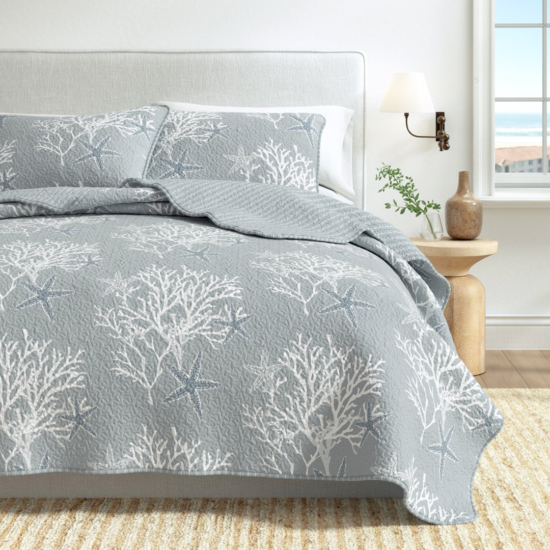 Coral / Starfish Reversible Coastal Quilt Set with Shams FreshFolds 