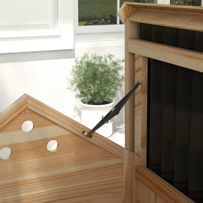 Poulaillers durables, construction en bois de sapin, design extérieur rustique