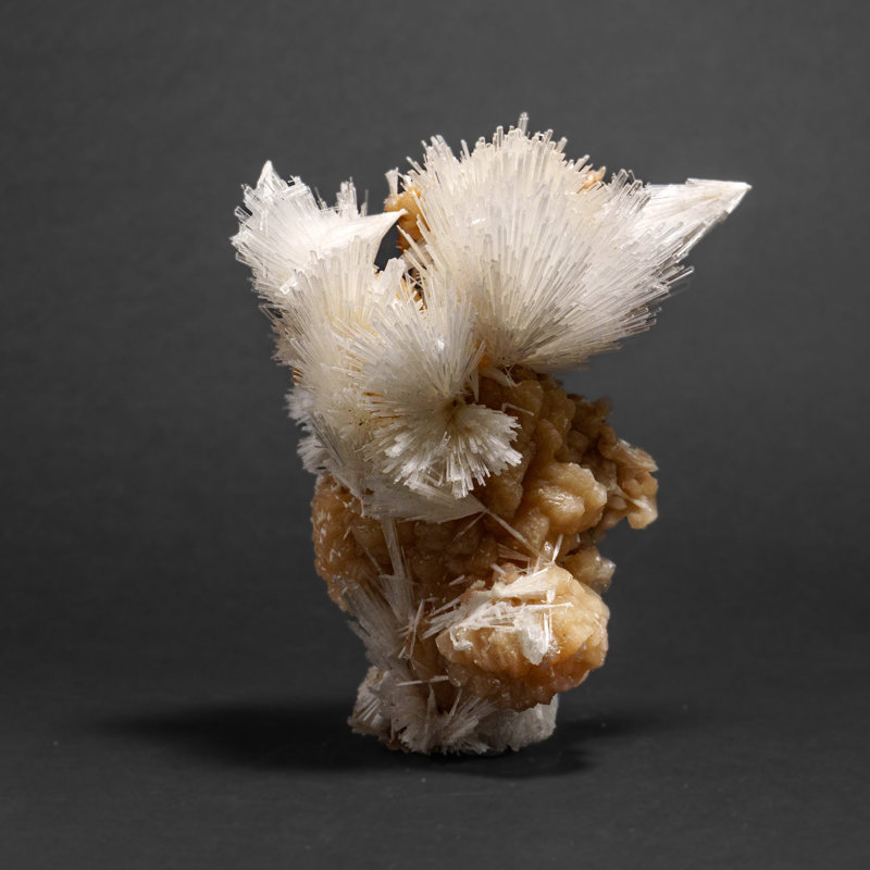 Scolécite avec stilbite du quartier de Nasik, Maharashtra, Inde (1,9 lb)
