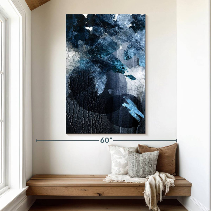Avery Navy White, 51" H x 34" W