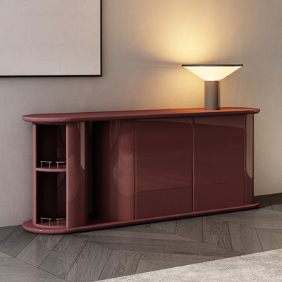 Buffet simple et moderne de style italien