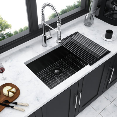 Évier de cuisine encastrable noir en acier inoxydable 23 po de calibre 16, T304, 23 de 10 po de profondeur, facile à nettoyer, insonorisant, livré avec grille de vaisselle, gabarit et instructions d'installation