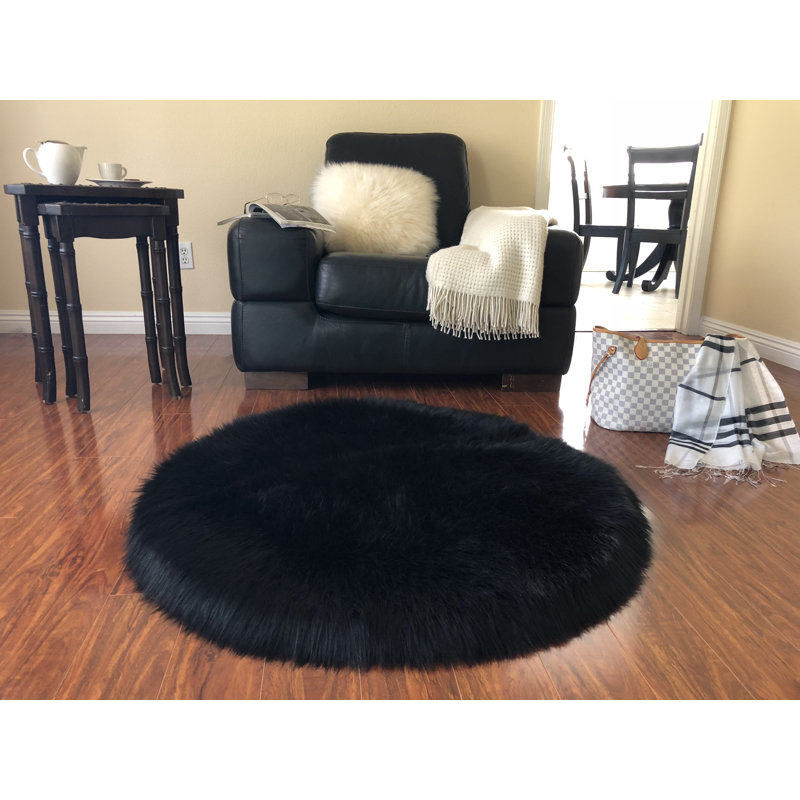 Tapis noir Wiesner, Rond 10pi