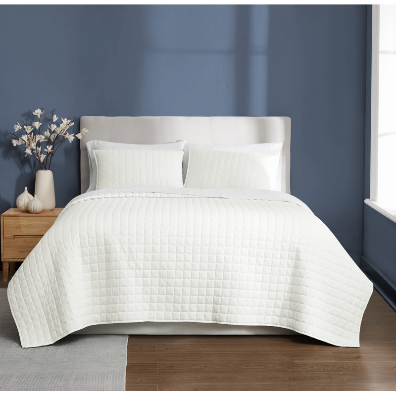Brooklyn Loom Essential Cotton Quilt Set, King Quilt  + 2 Shams, White