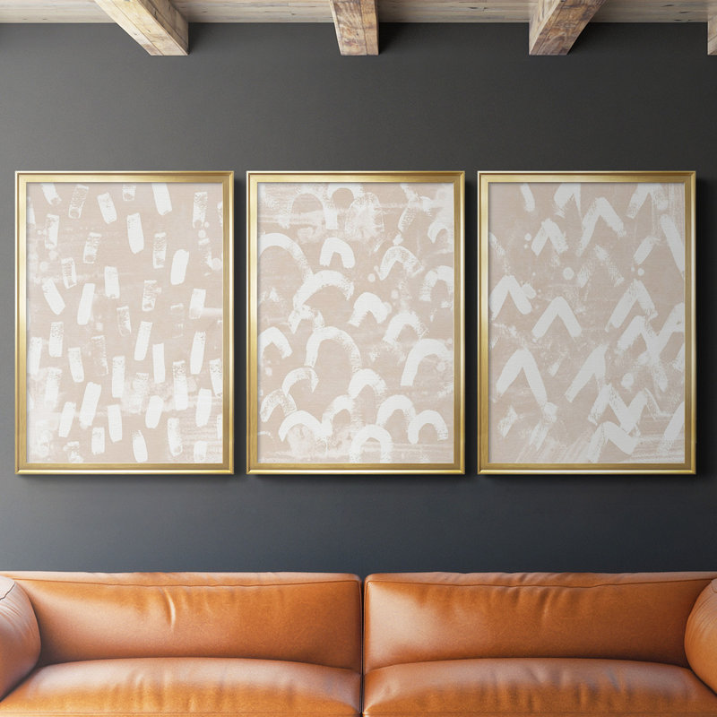 «Earth Gravure I», toile encadrée de qualité supérieure - prête à être accrochée, Cadre doré, H 42,5 po x l 61 po x P 2,5 po