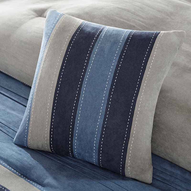 Literie pour grand lit bleu marine 7 pièces