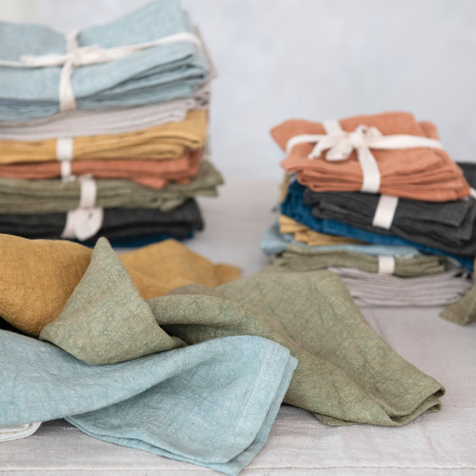 Vernon Square Stonewashed Linen Dinner Napkins for Kitchen Use, Set of 4, 18" x 18", Mint