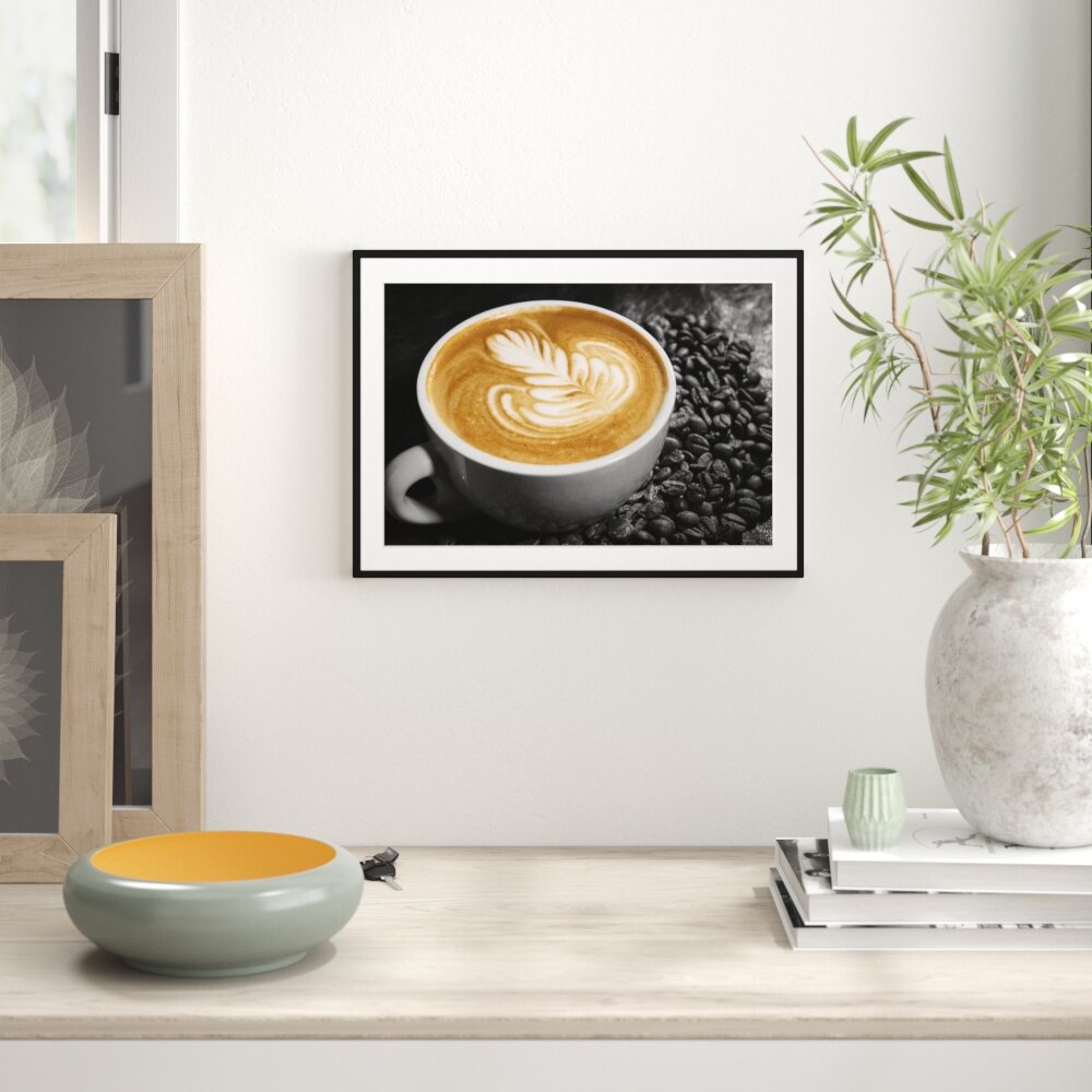 Gerahmtes Poster Dekor auf Kaffee