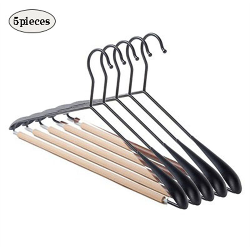 Cintres en fer et en bois, 5