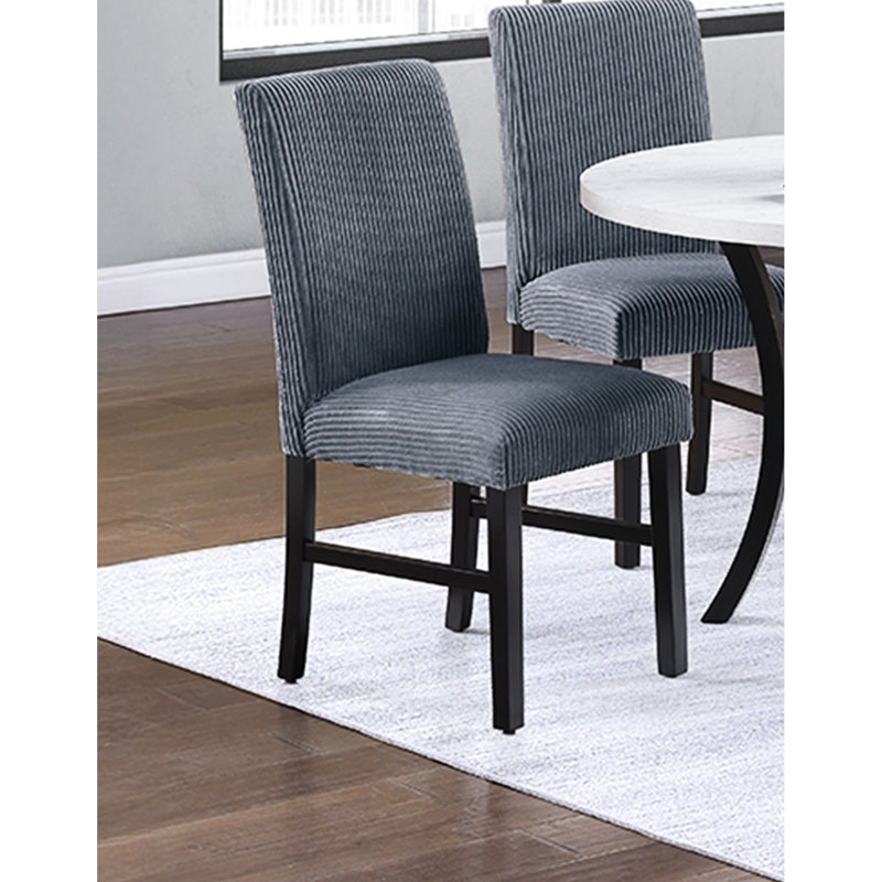 Table contemporaine 5 pièces: siège gris foncé avec table ronde blanche et tablette inférieure pour les dîners décontractés, quatre sièges en velours côtelé