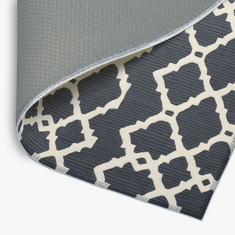 Trellis Gray Indoor and Outdoor Area Rug, Rectangle 4' x 6'