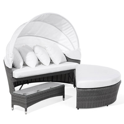 158cm Wide Wicker Patio Daybed with Cushions