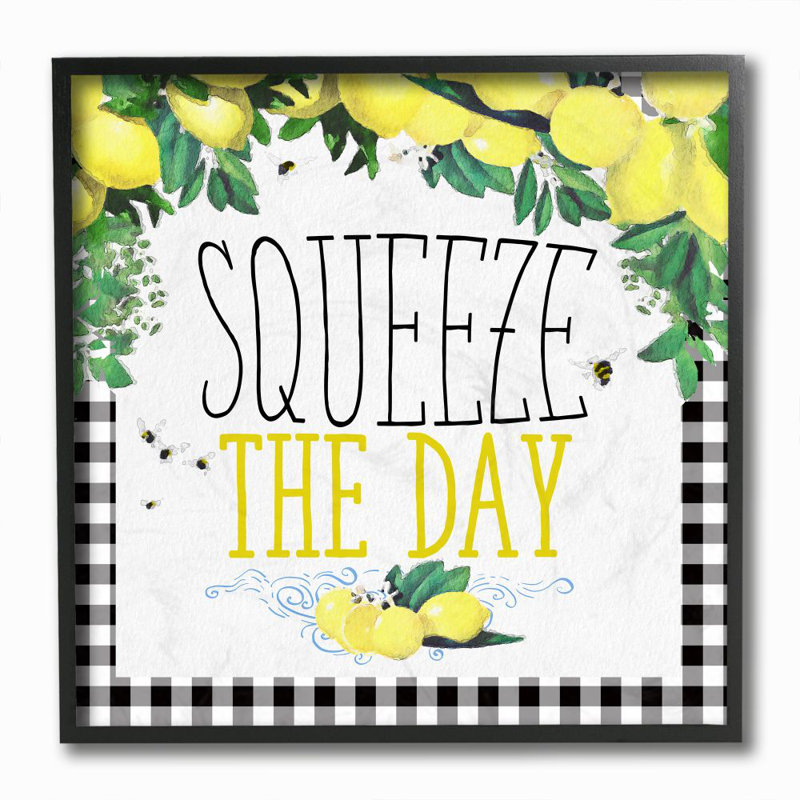 «Squeeze the Day Kitchen Humor Plaid Word Design» par The Saturne Post, reproduction d'art textuel