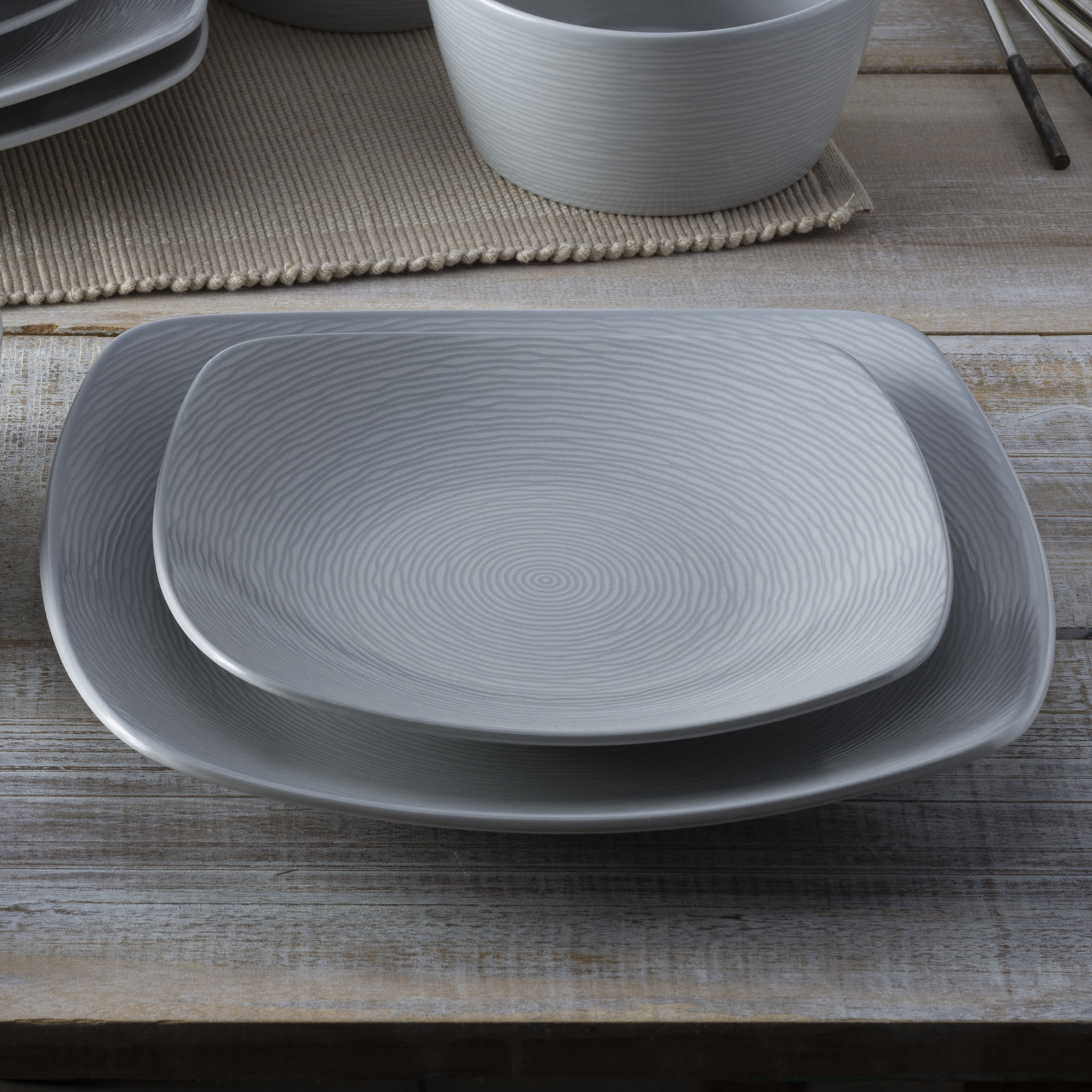 Noritake Colorscapes Swirl 4-Piece Square Place Setting, Service for 1, Gray