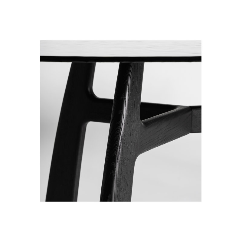 Suchdol Dining Table