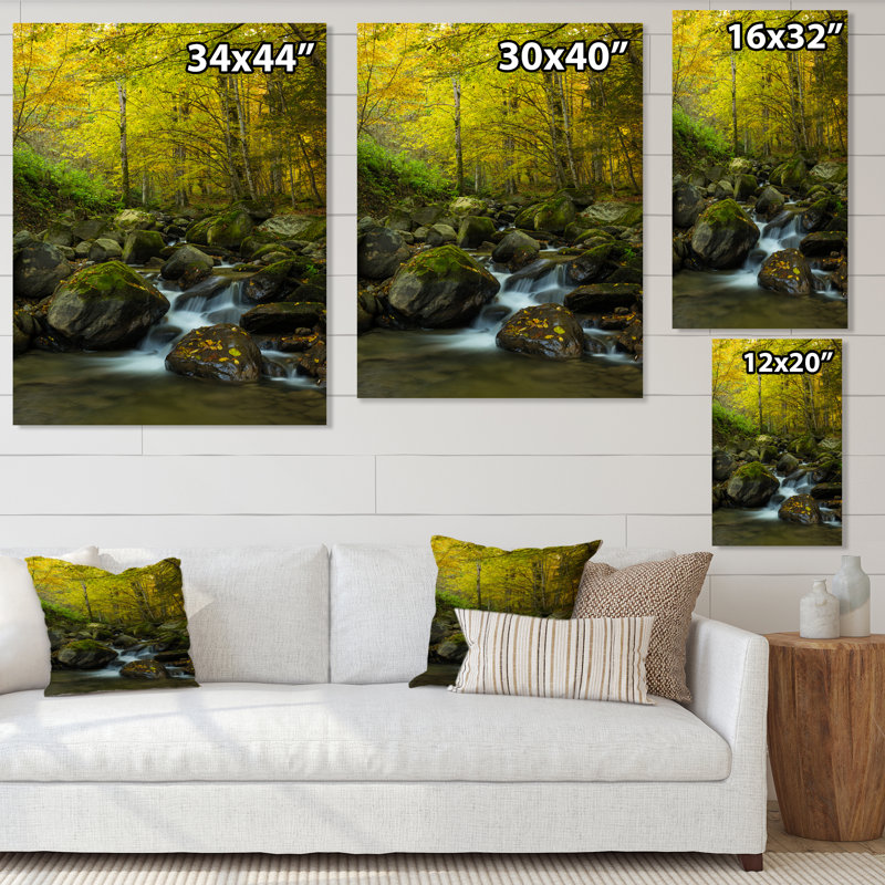 Belle cascade de forêt d'été - décoration murale traditionnelle sur toile, H 20 po x l 12 po x P 1 po, Toile tendue