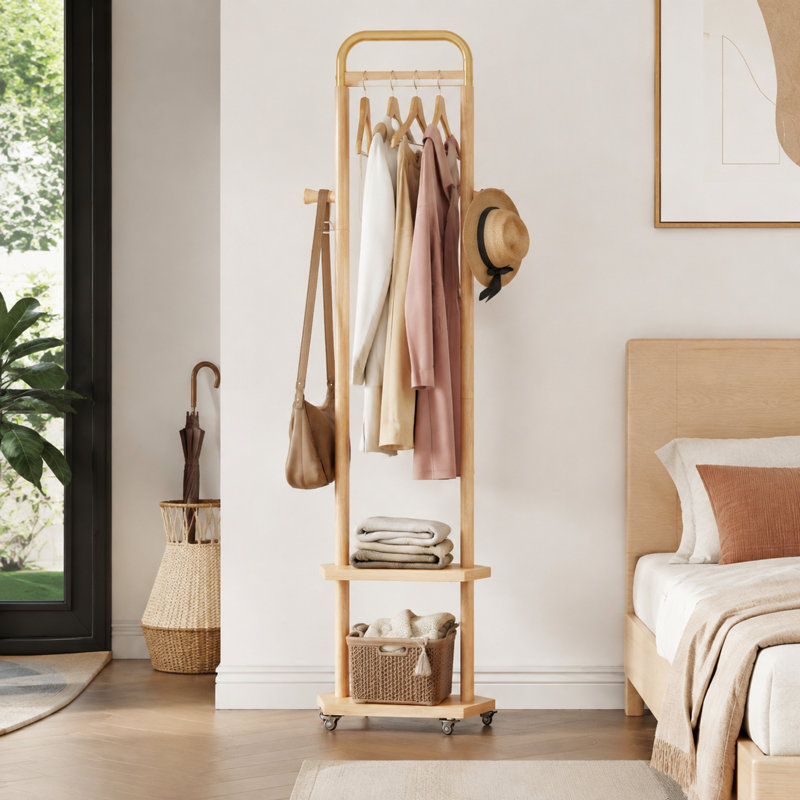 Porte-manteau en bois massif au design compact, idéal pour les entrées, les chambres et les salons., Noyer