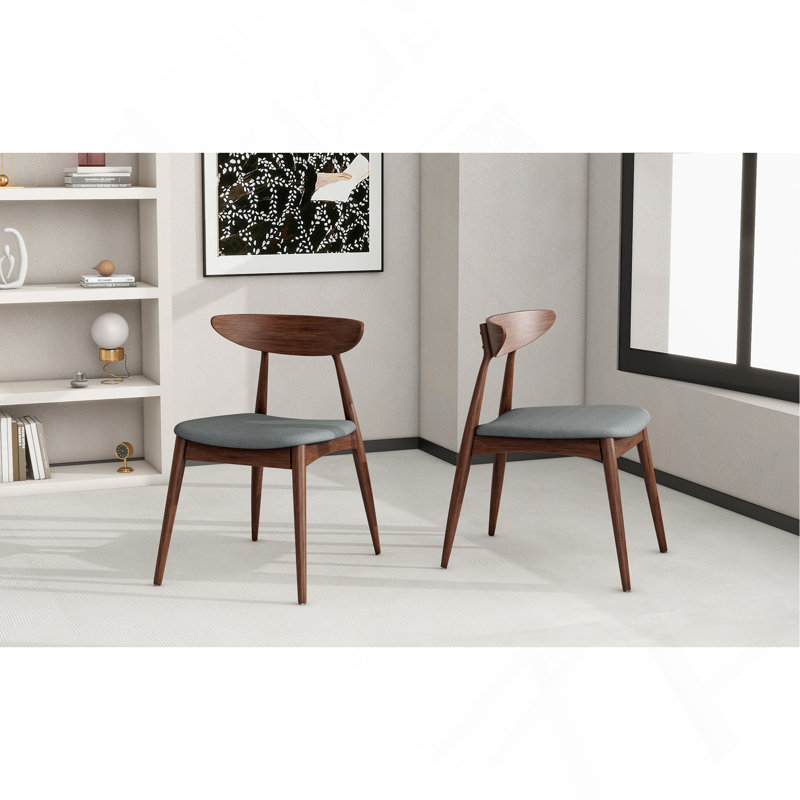 Ensemble de 2 chaises rétro en bois d'hévéa avec dossier ergonomique et coussins moelleux, Brun, Gris clair