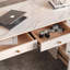 Bureau élégant et minimaliste-129877624