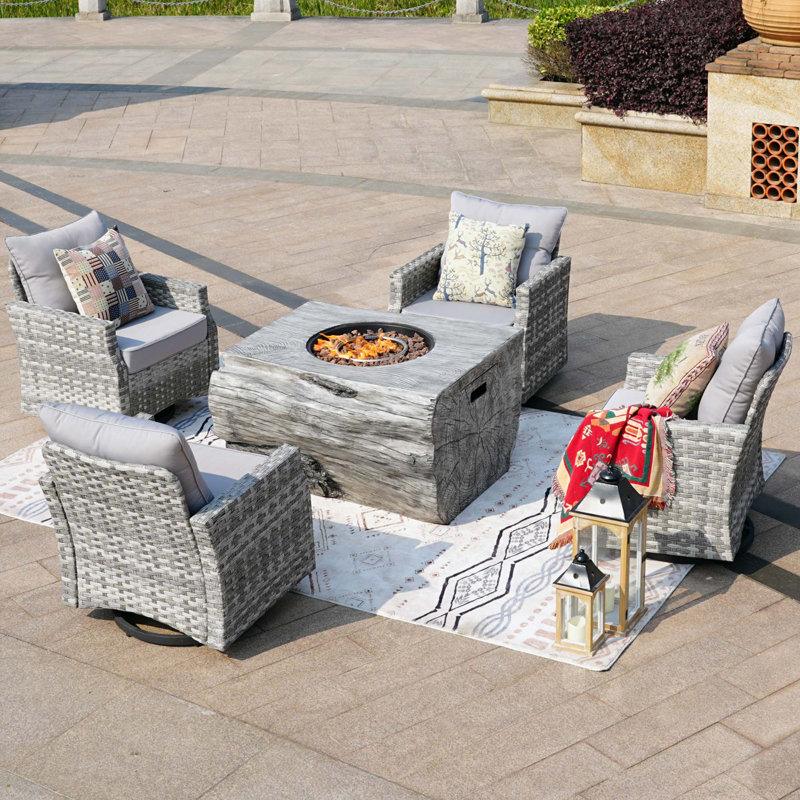 4-Person Outdoor Gray Seating Set