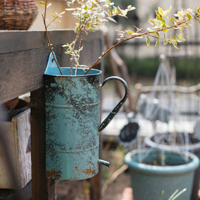 Larique Handmade Metal Wall Planter